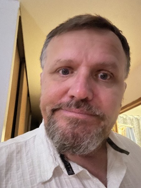 Laurent, organisateur de la sortie Billard en mode apprendre  à Camon 