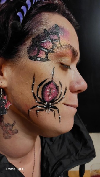 Laëtitia, organisateur de la sortie Lundi soir c'est Billard  à Rouen 