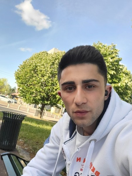 photo de profil Mikheil à Caen