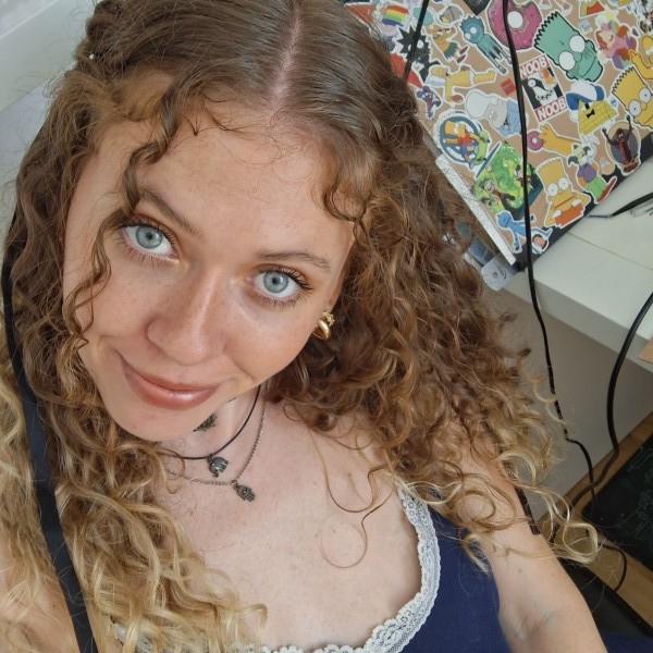photo de profil Mélina à Orléans